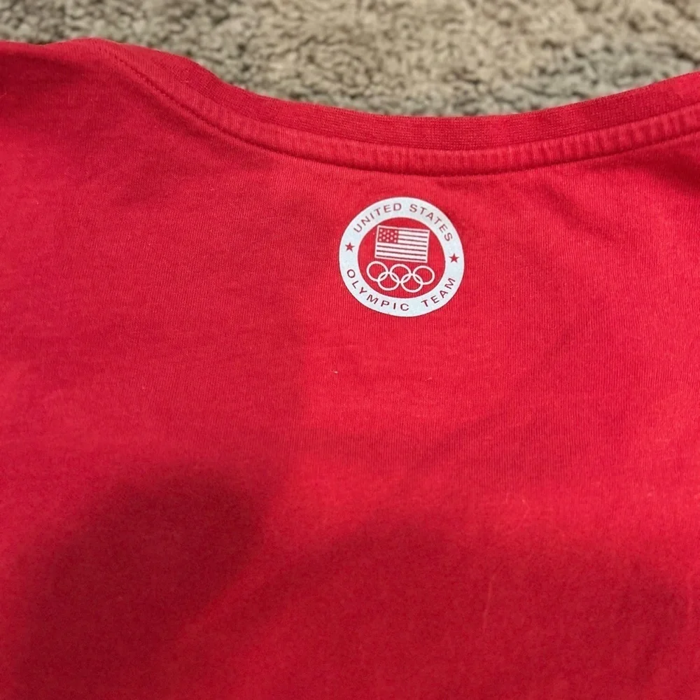 Nike USA Olympic Team Red V-Neck Tee Women’s Top Short Sleeve Size Medium